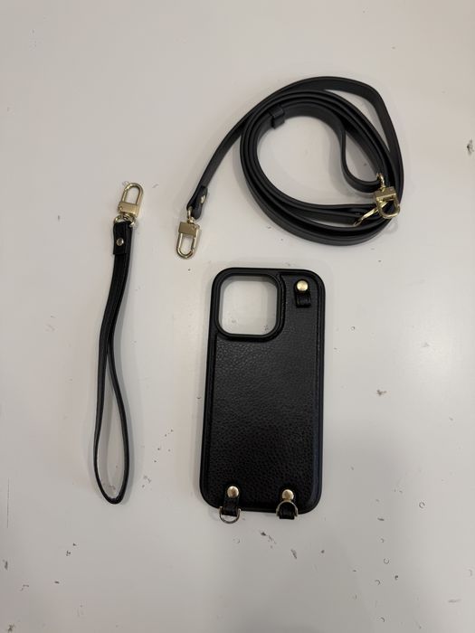 Case iphone 16pro pokrowiec pasek