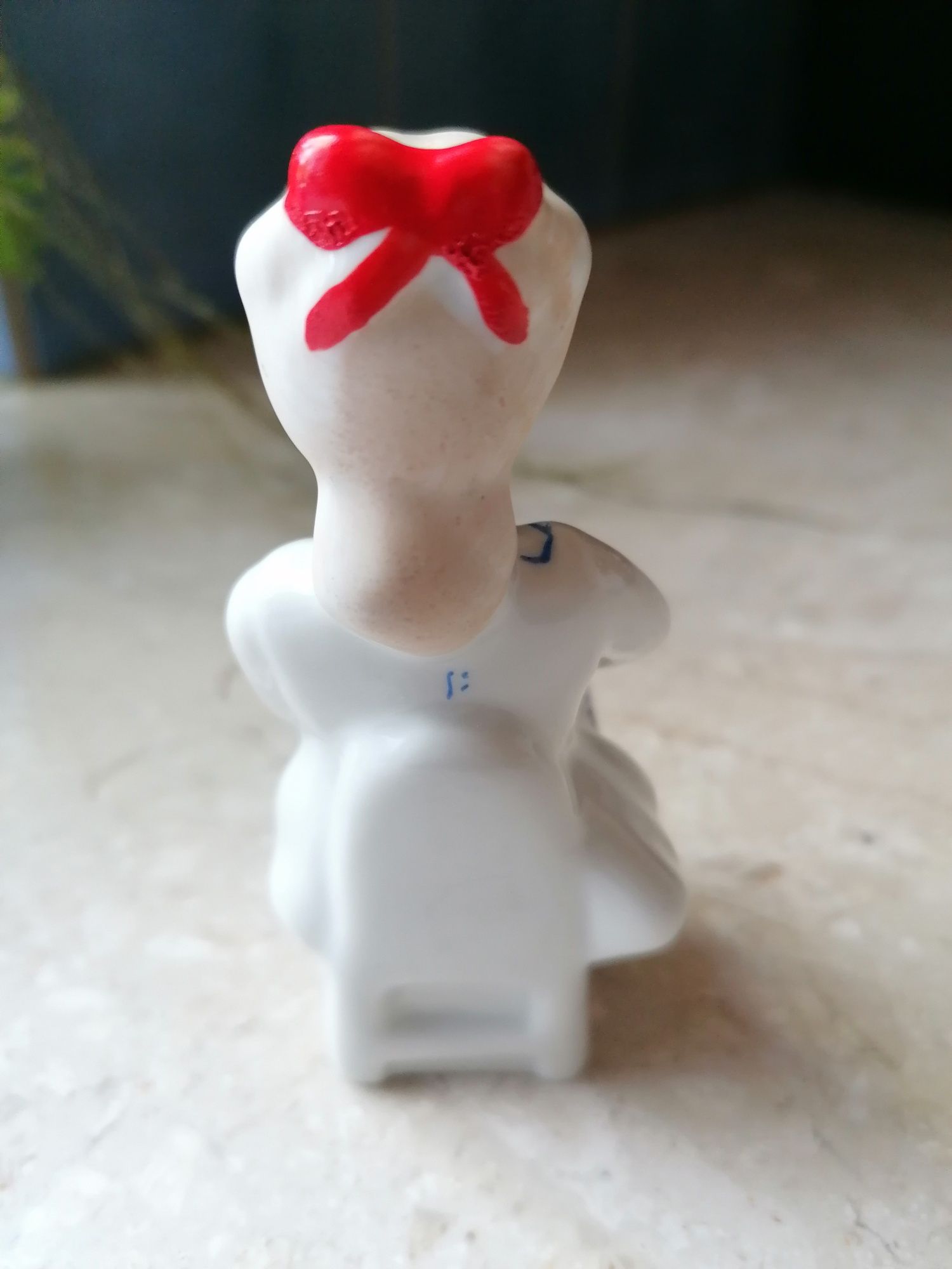 Porcelanowa figurka vintage