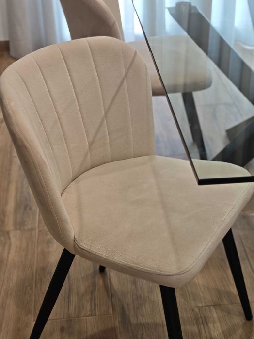 Vendo conjunto mesa + 4 cadeiras