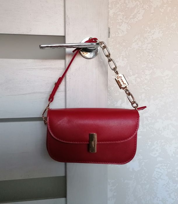 Сумочка нова червона