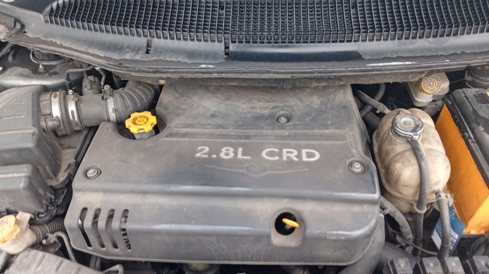 Продаю крайслер вояжер в хорошому стані.