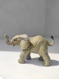 Figurka słonia Safari Ltd