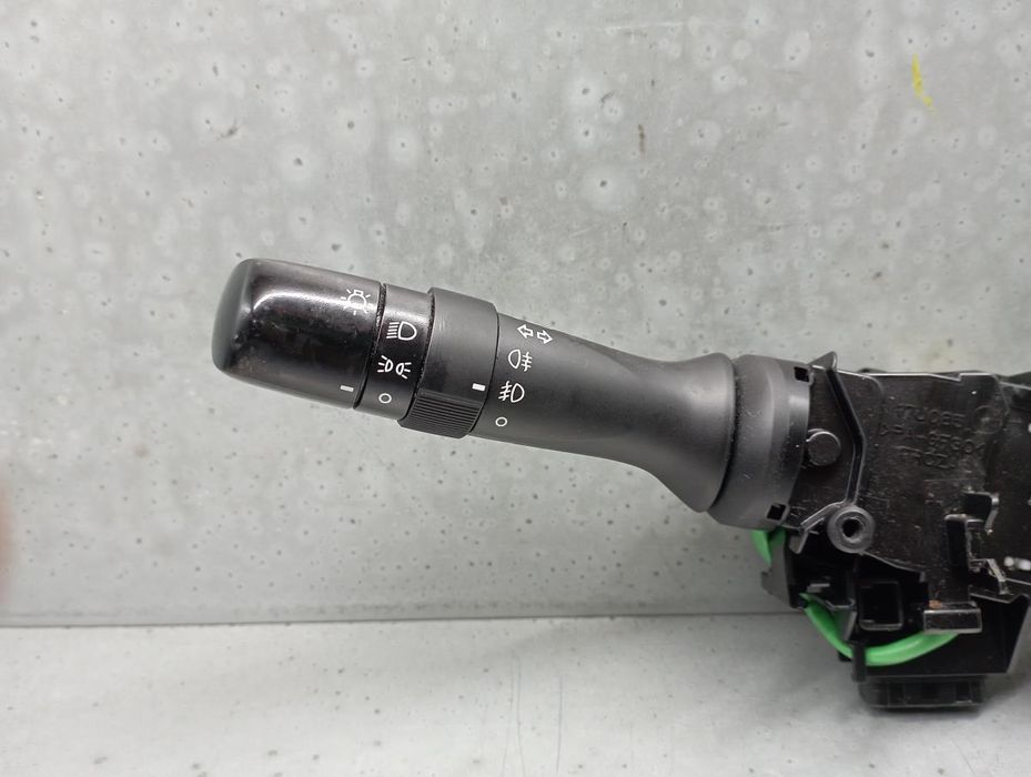 Conjunto / manetes de luzes e limpa vidros TOYOTA Aygo (_B4_)