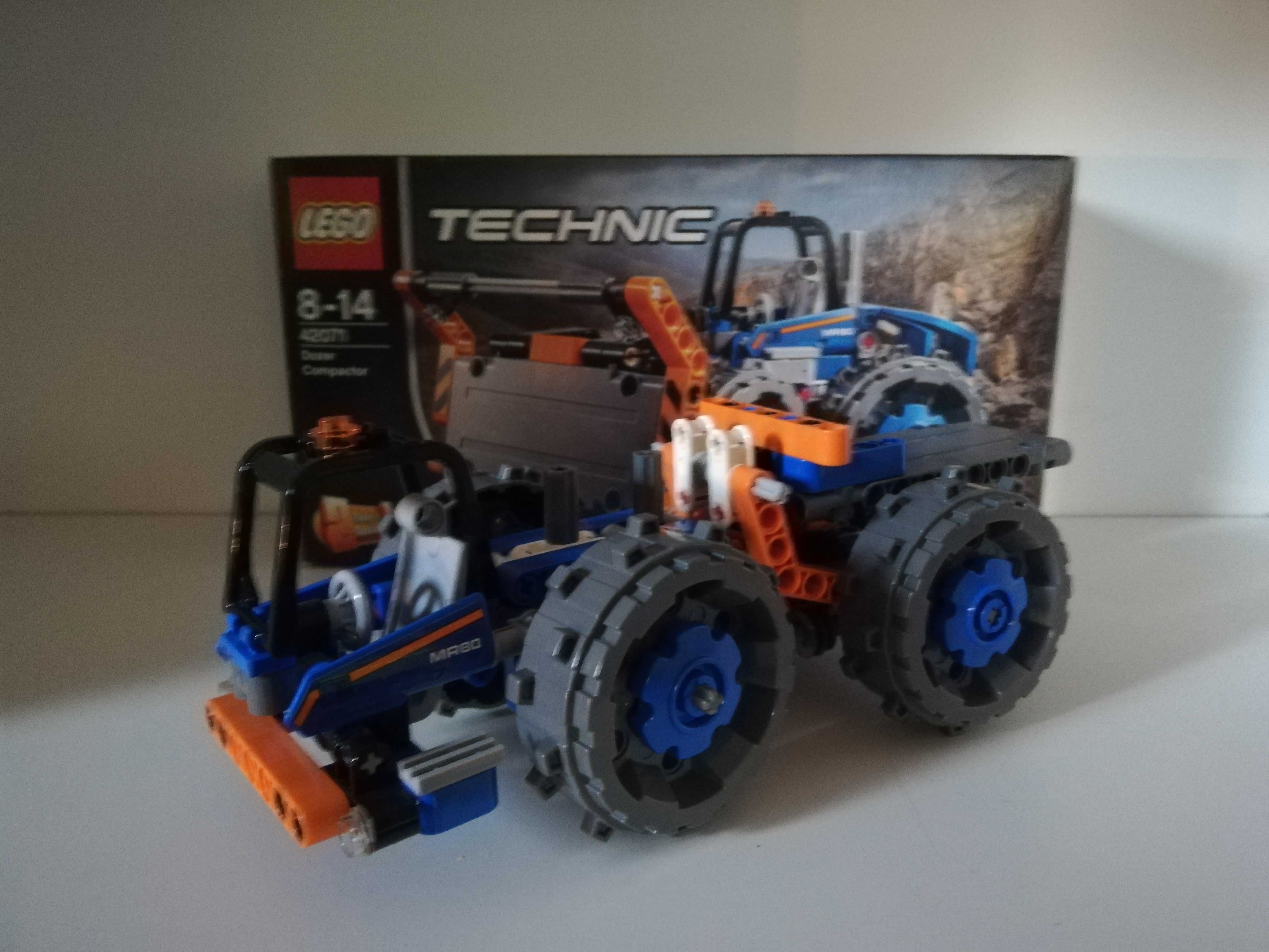 Lego technik 42071  Stan bardzo dobry! Polecam