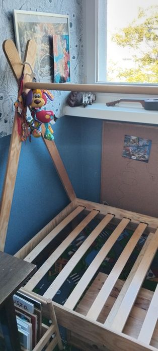 Łóżko drewniane Tipi roczne Stan idealny