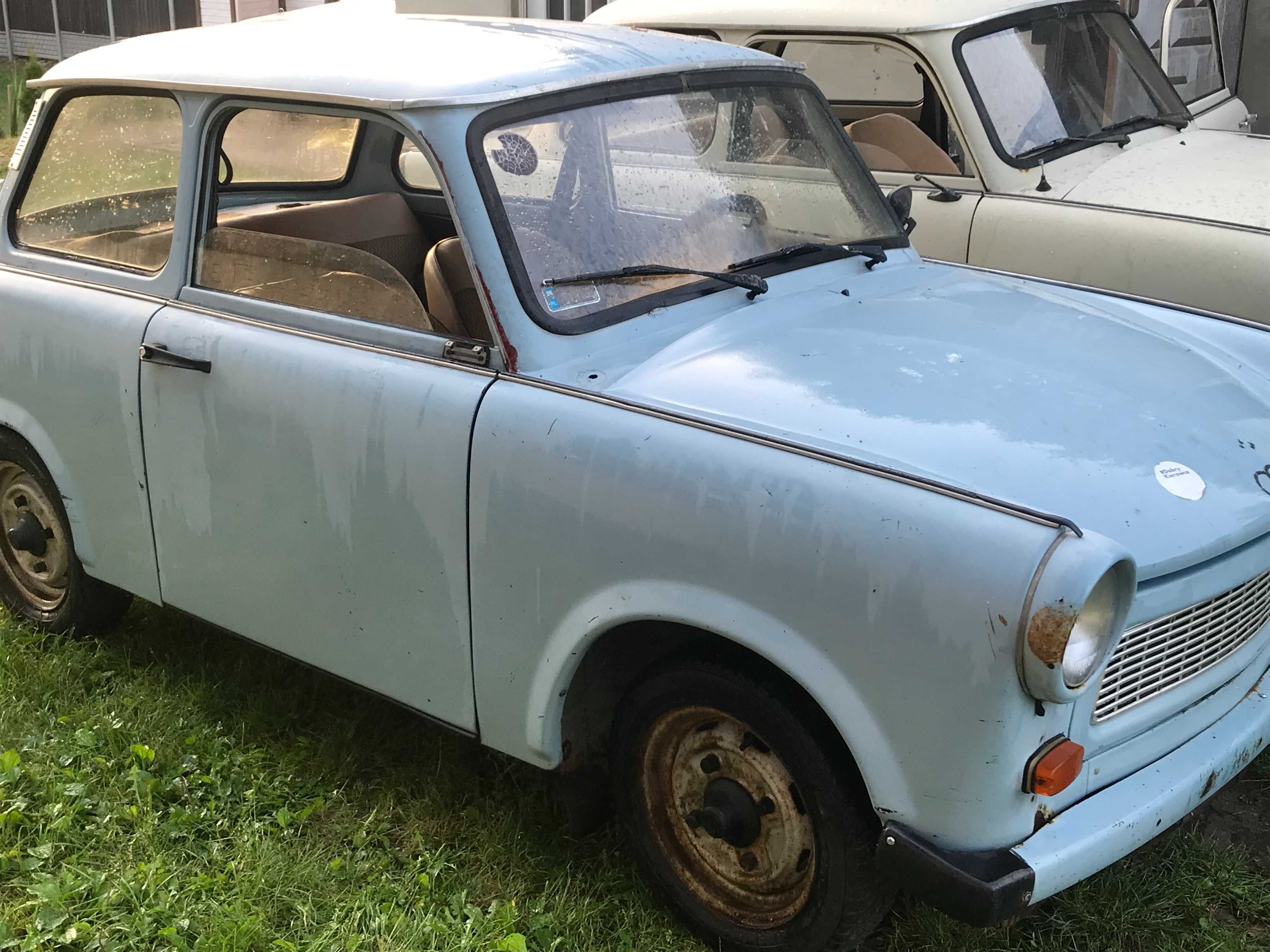 Trabant 601 do renowacji cena za 2 sztuki nowa cena