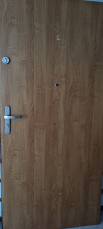 Drzwi wewnątrzklatkowe 90 cm Porta