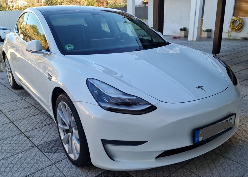 Tesla Model 3 Long Range AWD