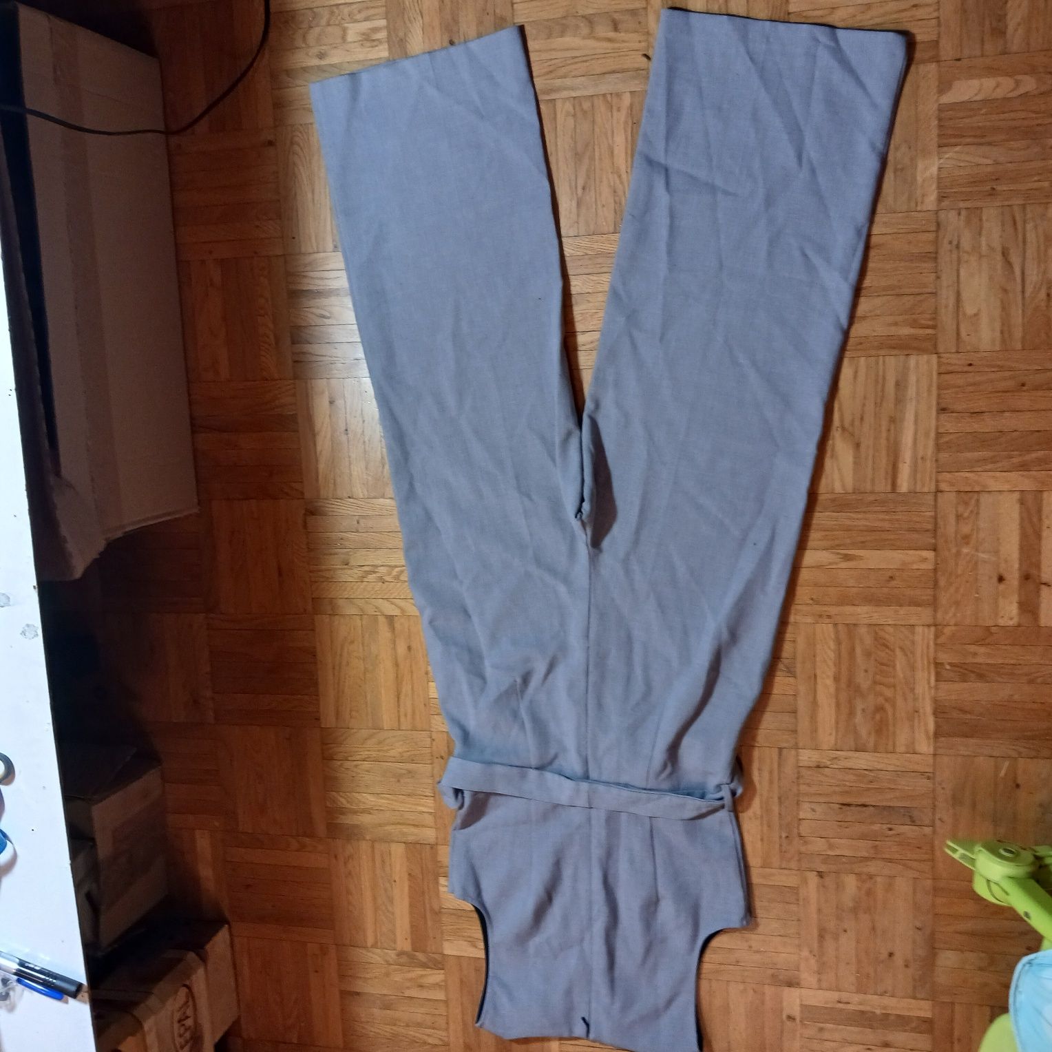 Kombinezon szary elegancki S/M