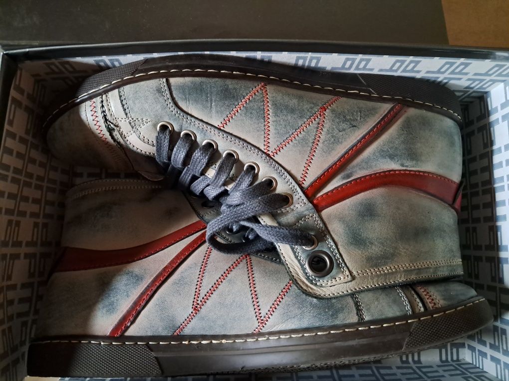 Obuwie marki Prima Moda