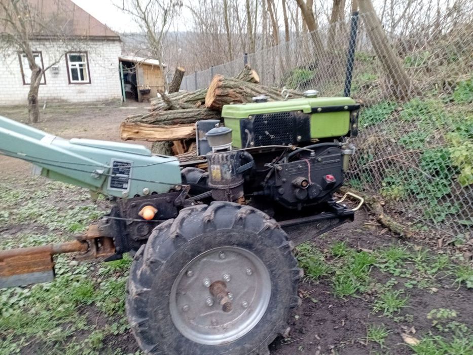 Продам мотоблок,стан практично новий,робочий.всі питання по телефону