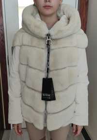 Продам курточку зима с натуральным мехом