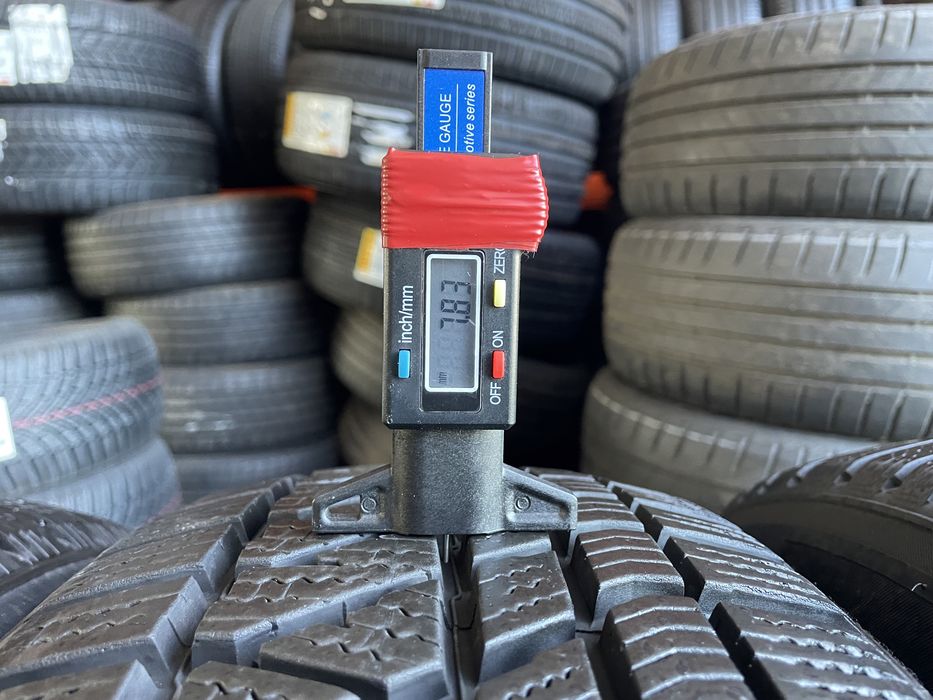 KUMHO 215/65 R17 Super stan! 21 rok