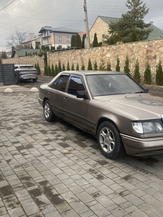 Продам свій власний автомобіль