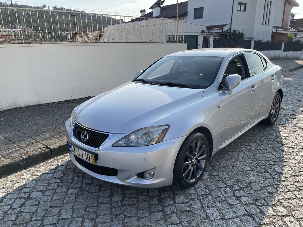 Lexus is 220d nacional