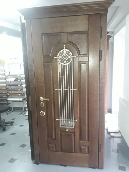 Дубовые входные двери.Дуб Массив.