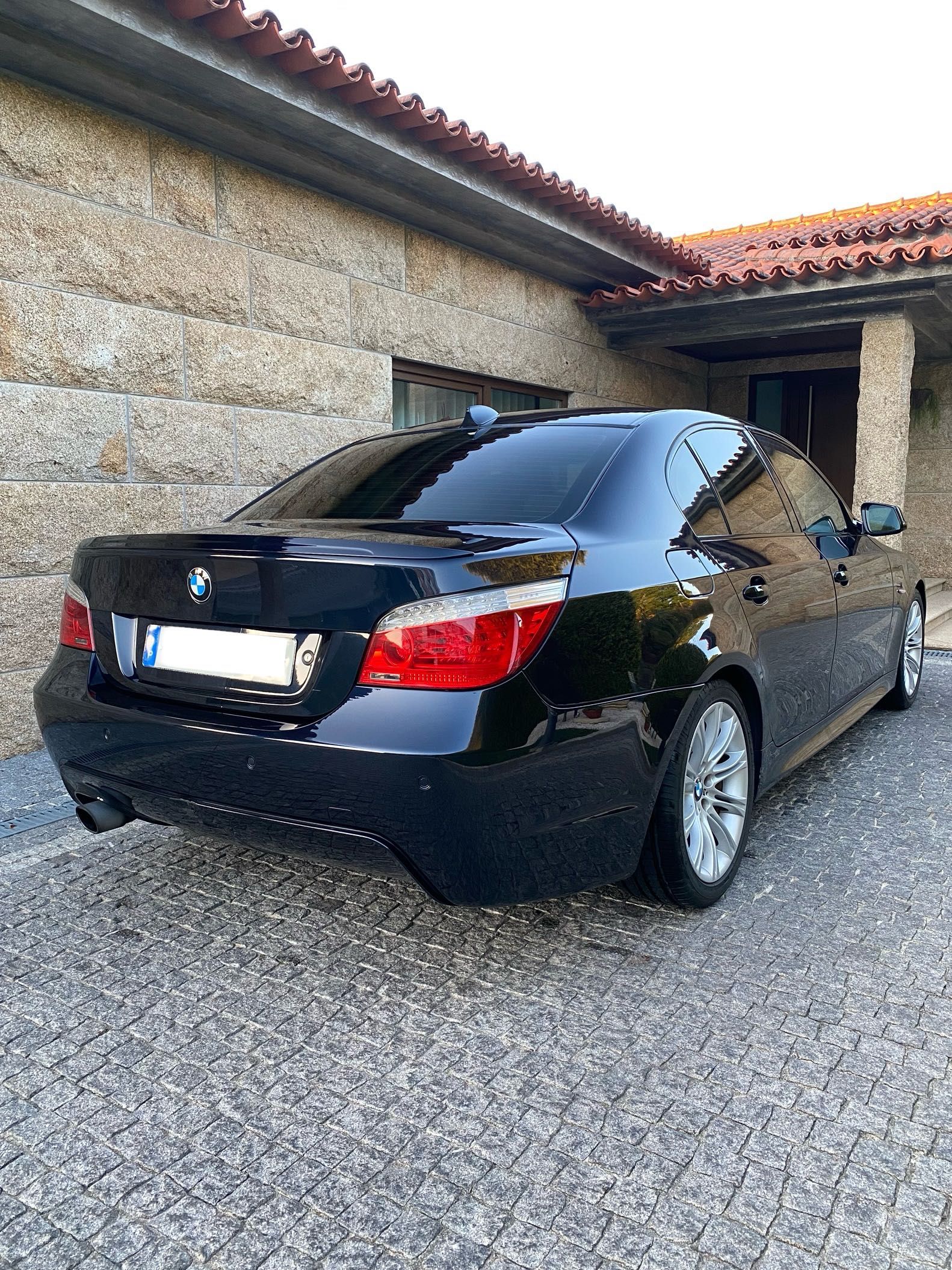 BMW 520D Pack M interior e exterior