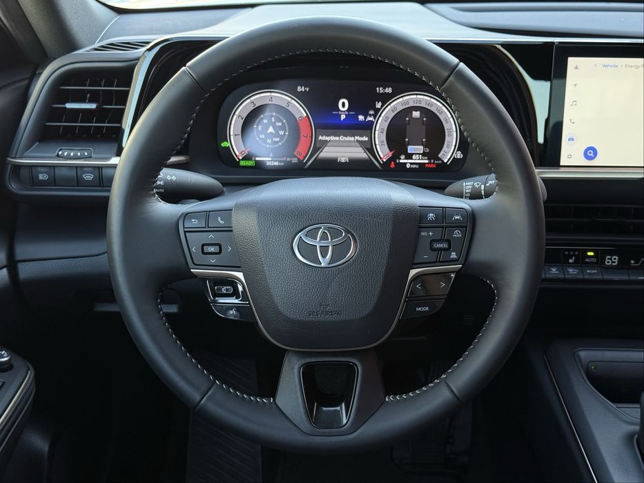 Toyota Crown, 2024 року, 2.5 гібрид, автомат, повний привід, 35т.км,