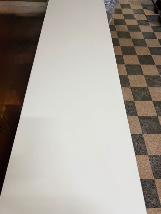 Cómoda IKEA branca com 6 gavetas