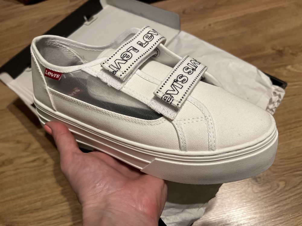 Levi’s Tijuana Velcro