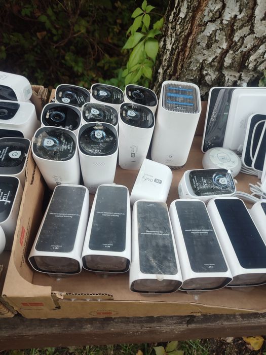 Eufy kamery do monitoringu+solar+bazy zestaw