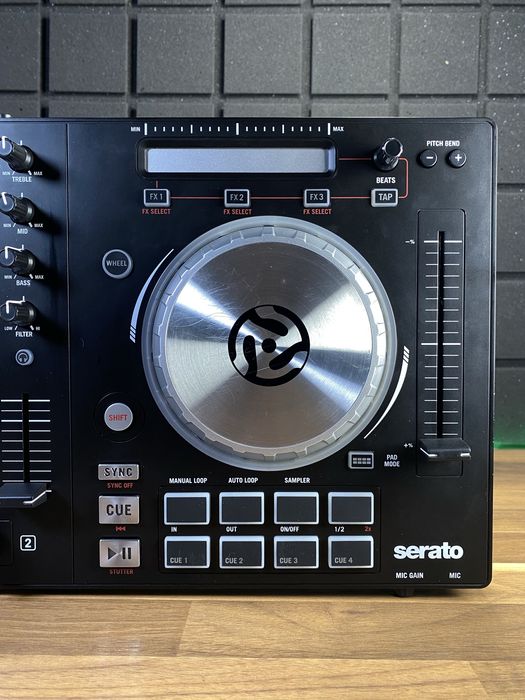 Numark Mixtrack Pro 3