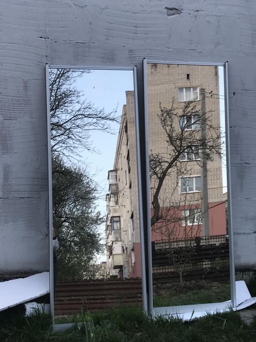 Ціну знижено 1700грн.Дзеркальні фасадні двері шафи купе, нові.