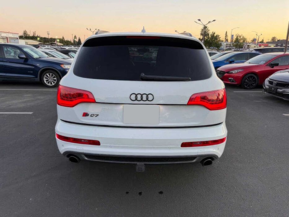 Audi Q7      2014