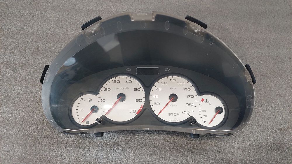 Quadrante / painel de instrumentos HONDA Jazz II (GD_, GE3_, GE2_)