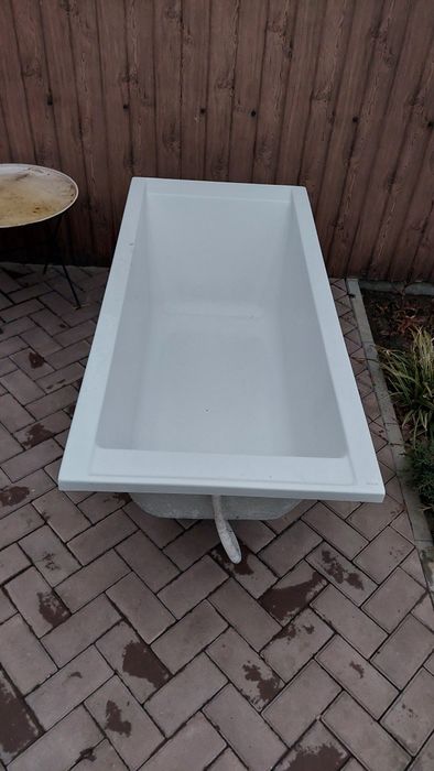 Продам пластикову ванну
