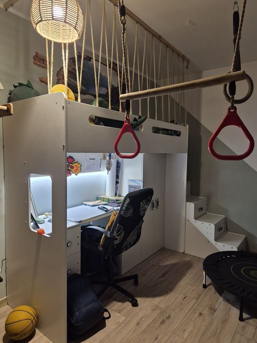 Okazja! Łóżko na antresoli schody