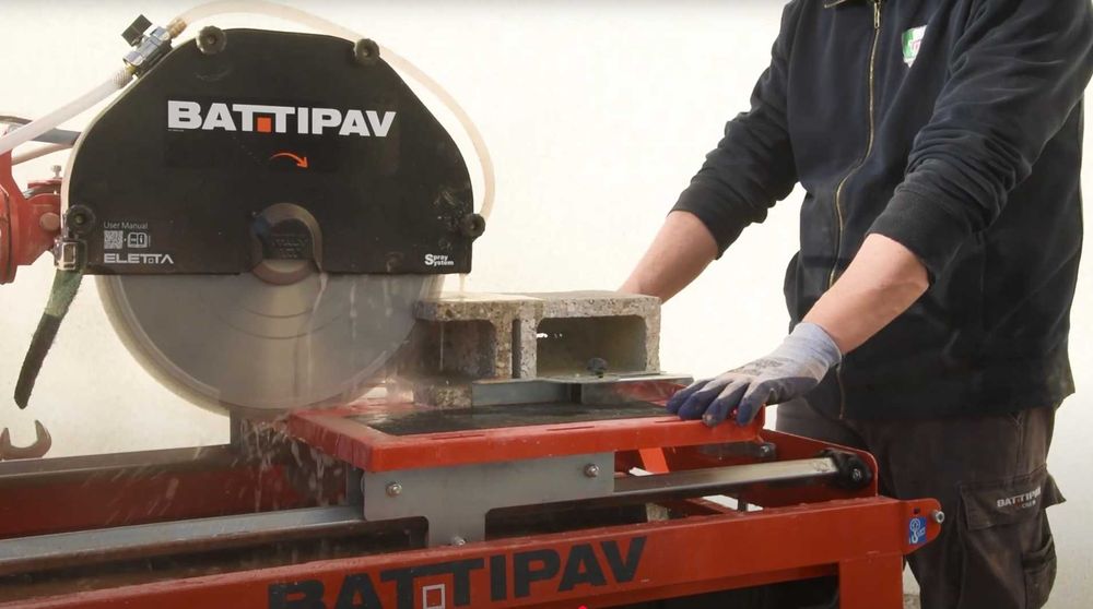 Piła budowlana Przecinarka do kostki cegły silki pustaków betonu 400