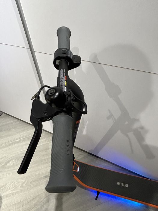 Електросамокат Segway Ninebot C2