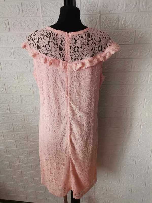 sukienka pudrowy róż elastyczna koronka rozmiar 44 cena 35 zł