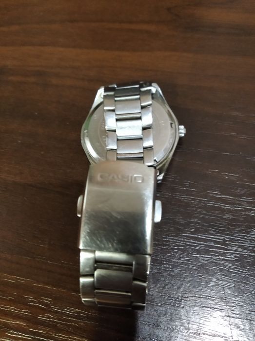 Продам годинник   Casio