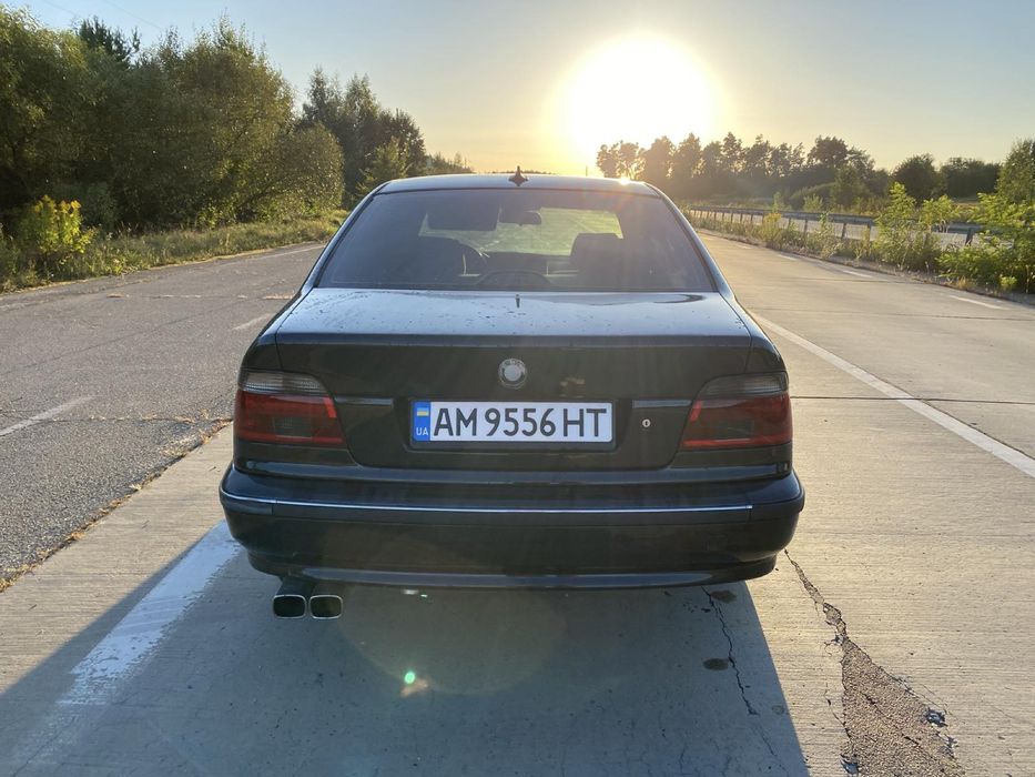 Продам BMW 520i 1998