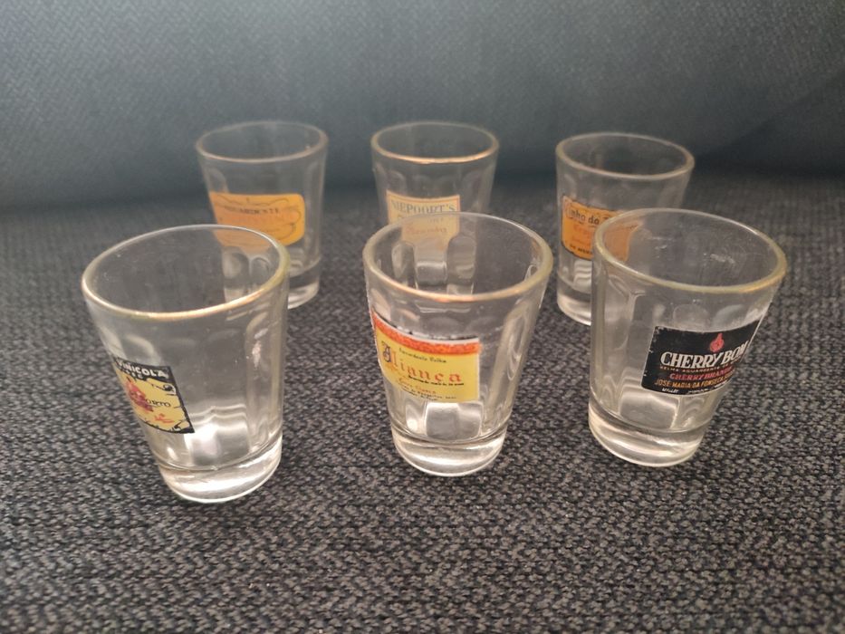 6 Copos de  licor vintage