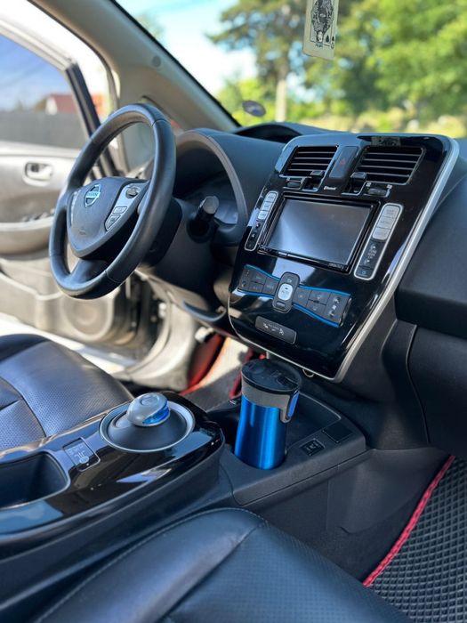 Nissan Leaf 2015 р