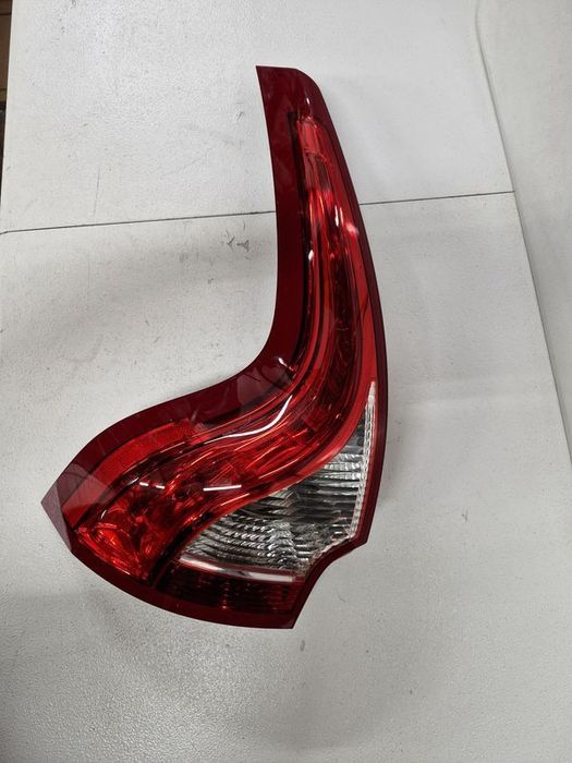 VOLVO XC60 1 I LAMPA LEWY TYŁ LEWA TYLNA 31395956