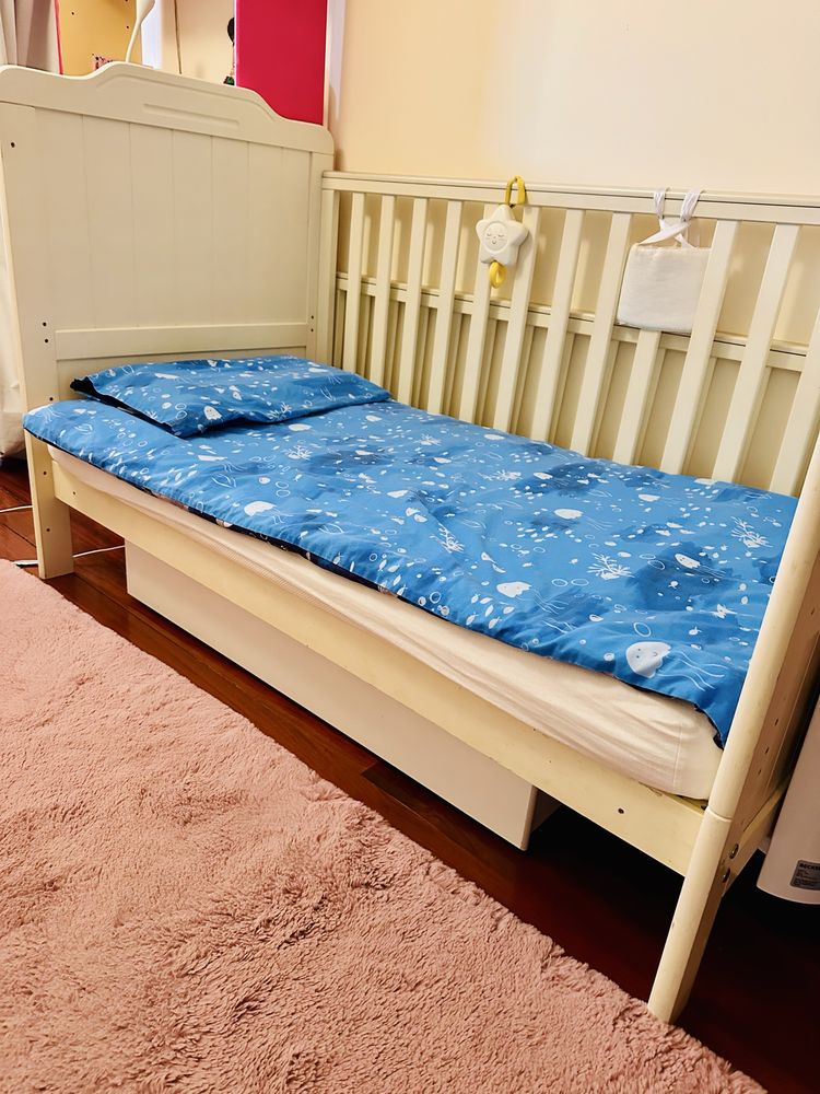 Berço/cama branco versatil (0-6 anos)