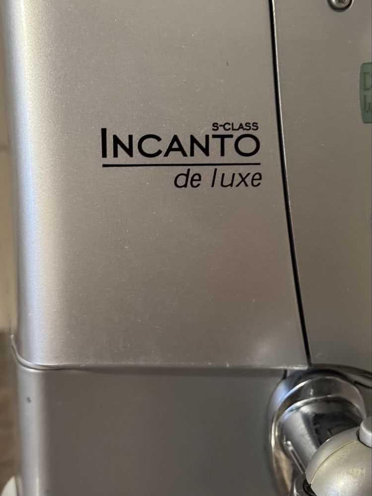 Кавомашина Saeco Incanto de luxe s-class