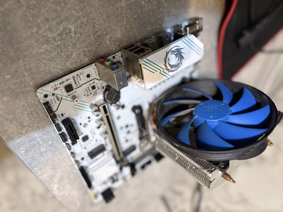 Комплект ryzen 3 3100 материнськс плата SY-JJE B550M ARGB