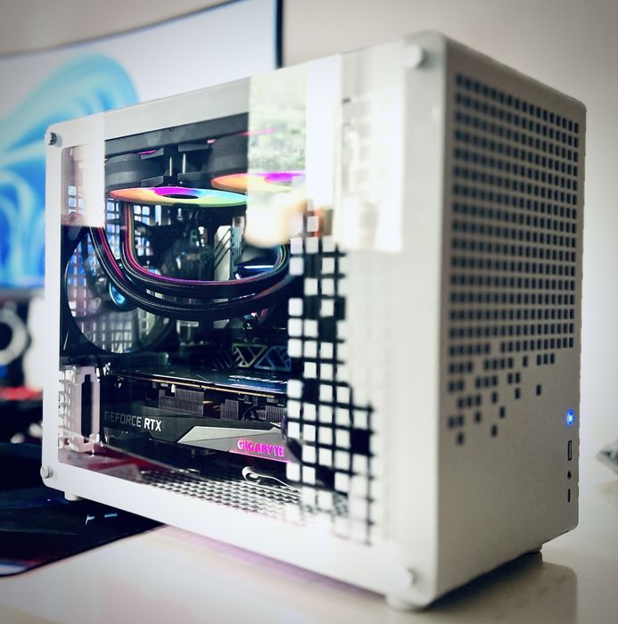 Kompaktowy Gaming PC i5 12400F AiO RTX3070 1TB NVMe WiFi BT ARGB GWAR