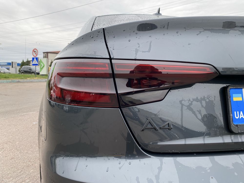 Комплект задніх led ліхтарів/фар Audi A4 B9 (8W5945091)