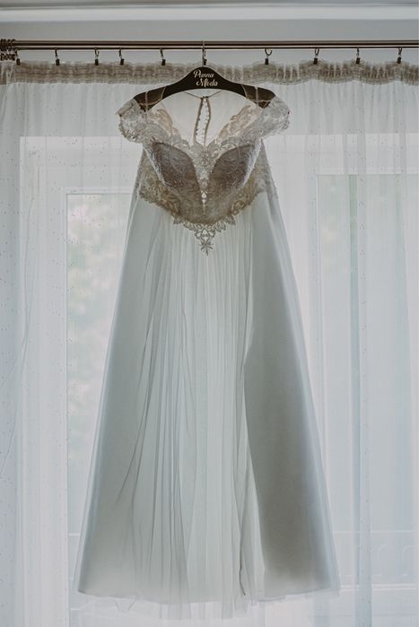 Suknia ślubna rozm.42/44 +welon i tren