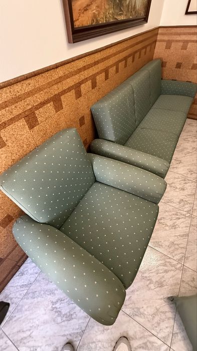 Vende-se conjunto de sofás (cama)