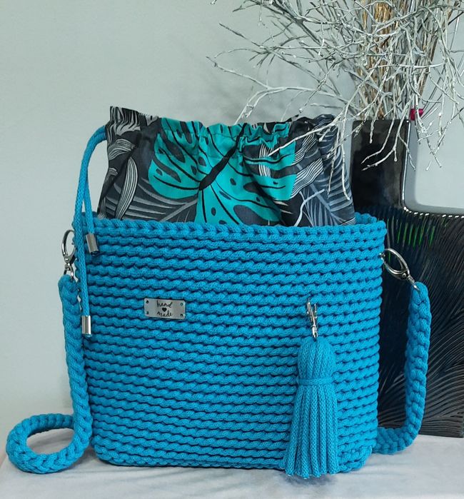 Torebka listonoszka kolor lazurowy