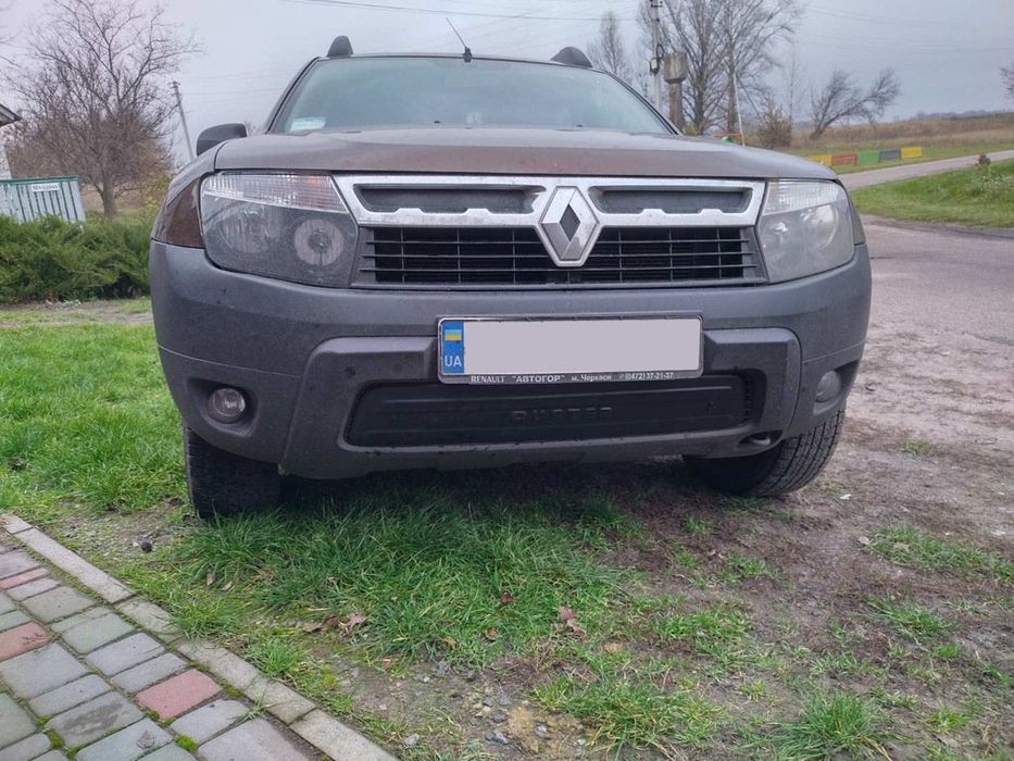 Renault Duster Зимова матова накладка на нижню решітку