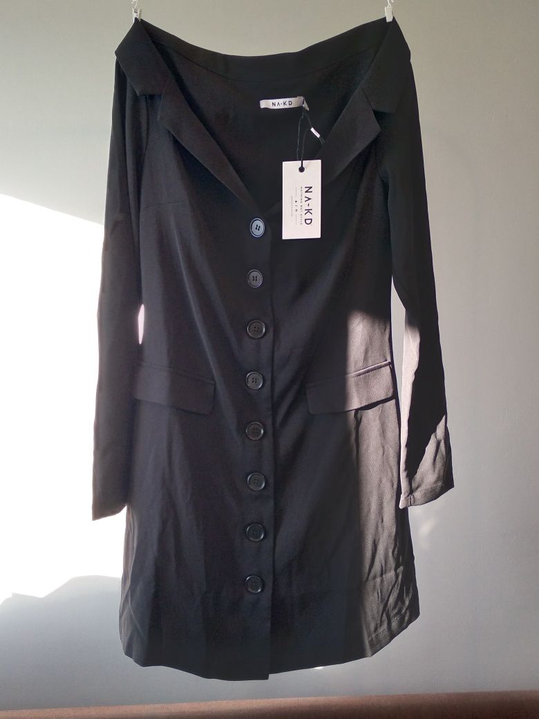 Czarna sukienka, tzw. off shoulder, "NA-KD", roz. 36
