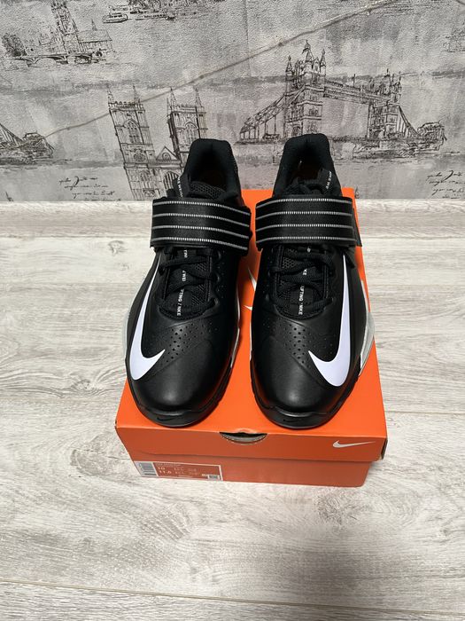 Чоловічі штангетки Nike Savaleos